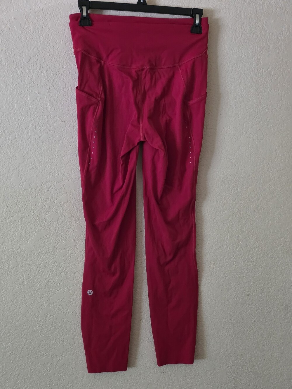 Lululemon Red Athletic Leggings with Side Pockets Size 6